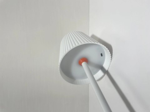 Lampka LED biurkowa bezprzewodowa do restauracji hotelu 3 tryby 2,5W