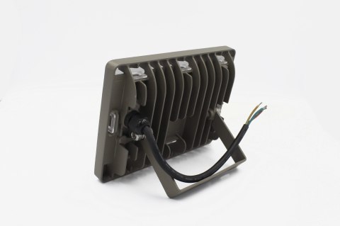 Naświetlacz halogen LED 30W 5700K 3000lm kąt świecenia 120°