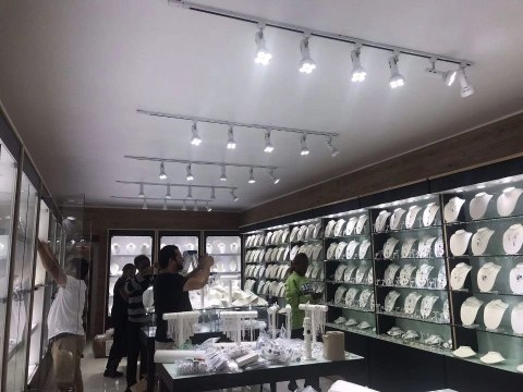 Żarówka E27 LED PAR30 biała 24° 45W 3000K ciepła barwa do doświetlania roślin