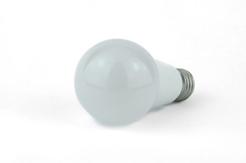 Żarówka LED bulb E27 z czujnikiem ruchu 7W 700lm 6500K biała zimna